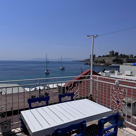 White And Blue Bodrum Exterior photo