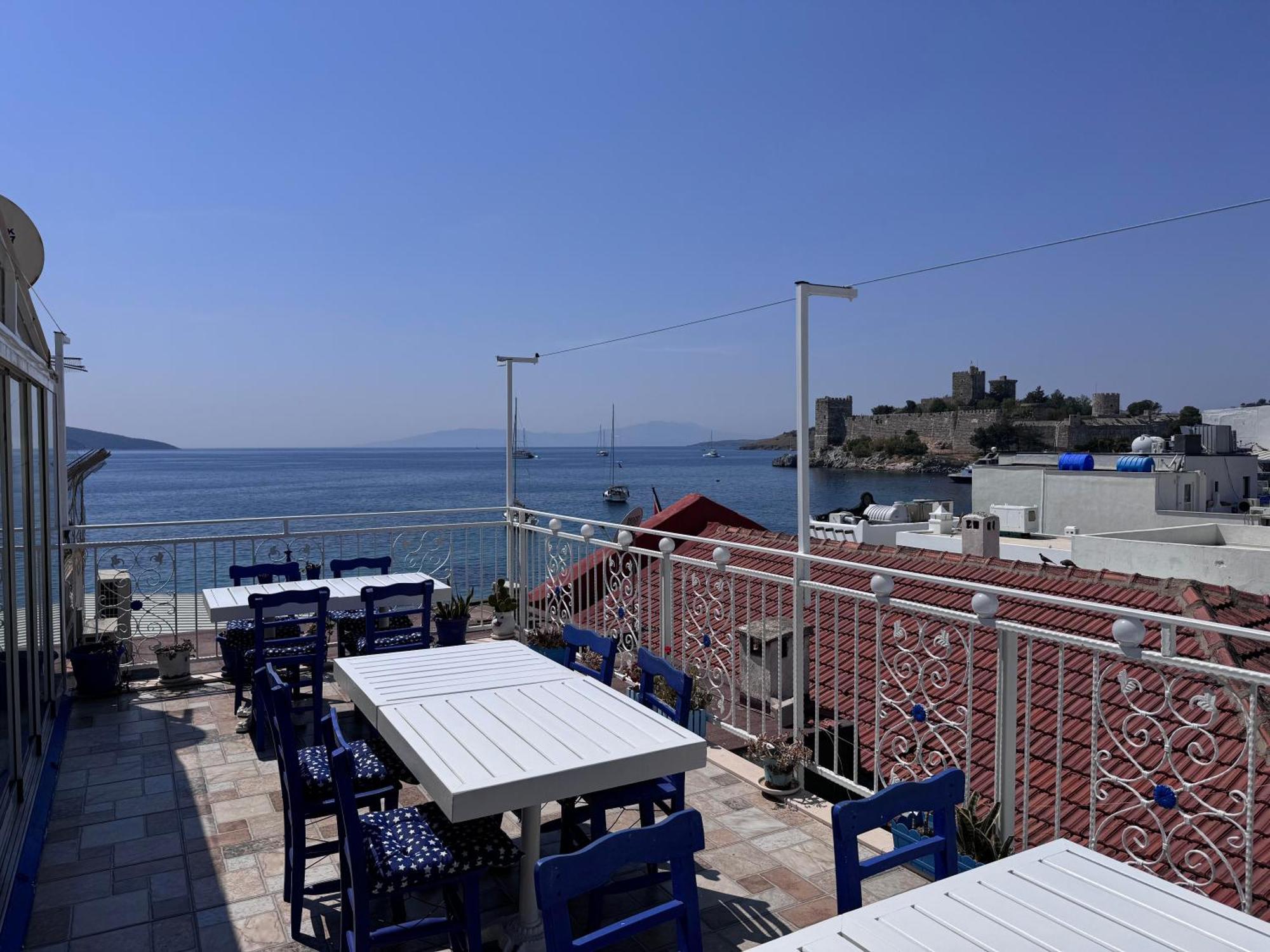 White And Blue Bodrum Exterior photo